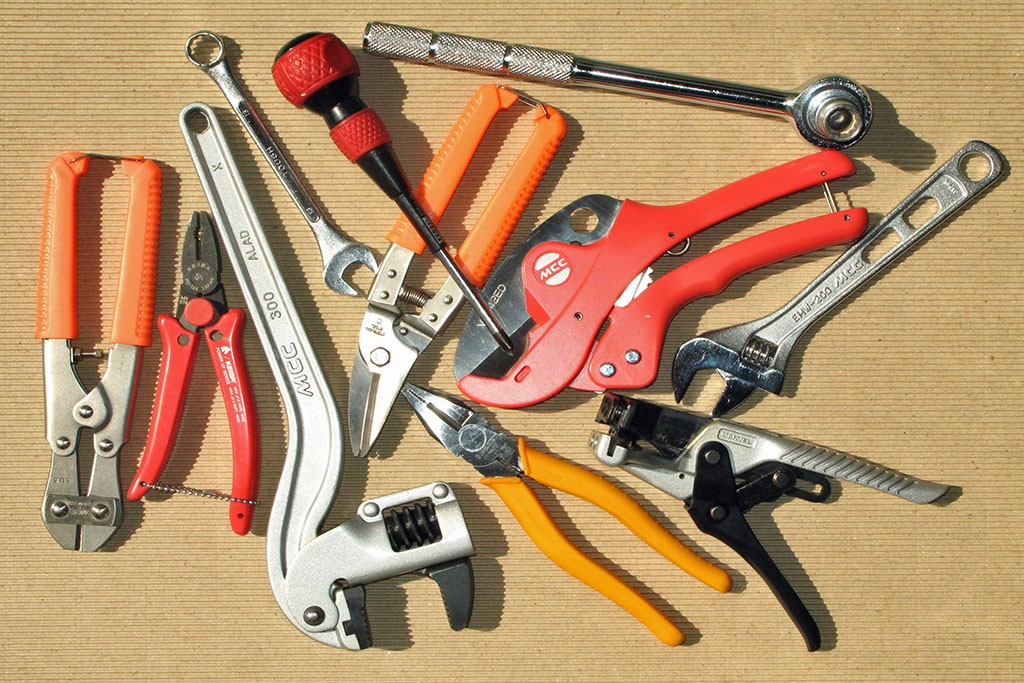 tools for financial goals picture of hand tools