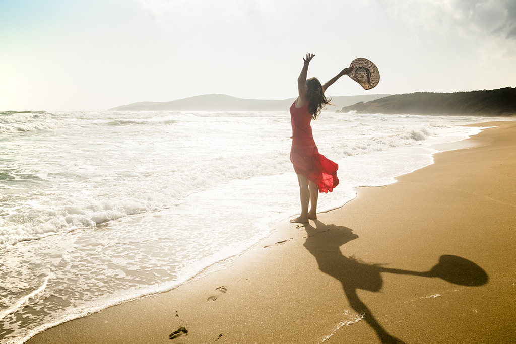 financial freedom on the beach picture